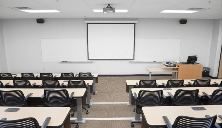 Les formations professionnelles offertes en ligne et en hybride au Québec